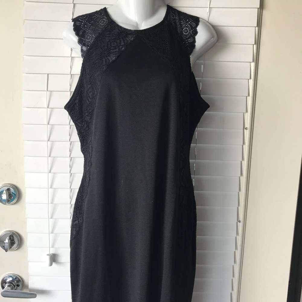 🙃NEW! {H&M} black lace dress